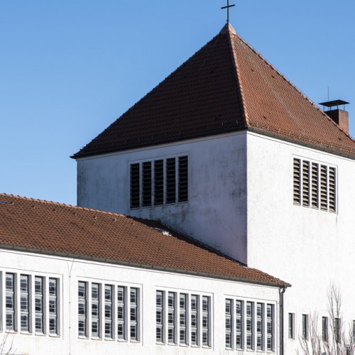 Kirche St. Joseph, Mastbruch,Glockenturm über Dem Altarraum